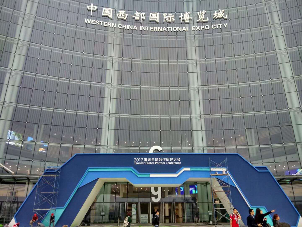 成都广告大型活动制作安装展示